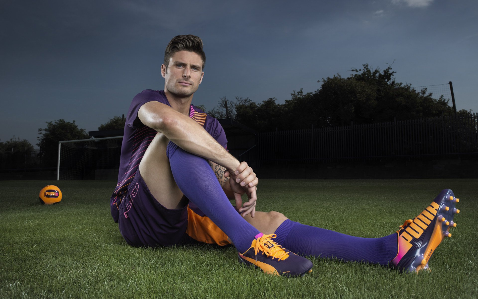 开云官方-传奇球员的“幕后故事”:他们的成功秘诀揭秘,十大传奇球员