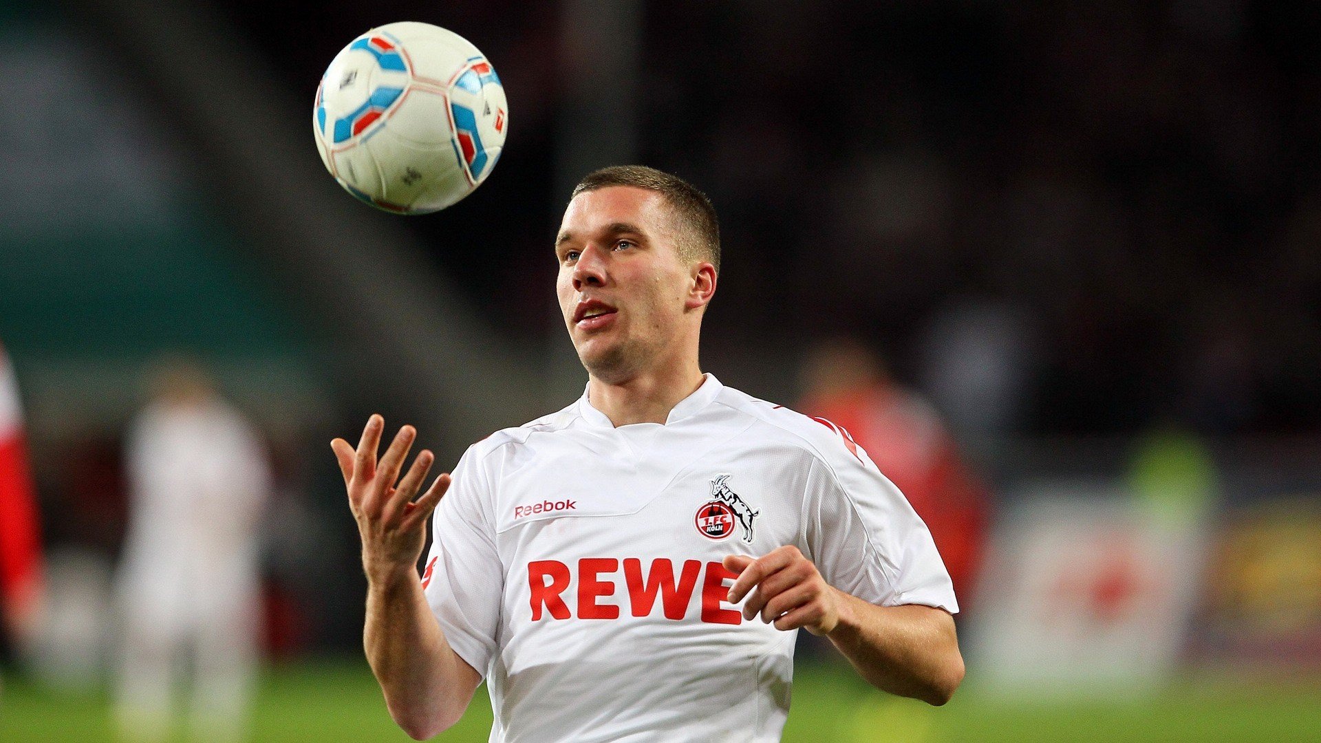 泰国马术协会举办青少年马术交流活动，促进国际友谊。，泰国马场在哪里